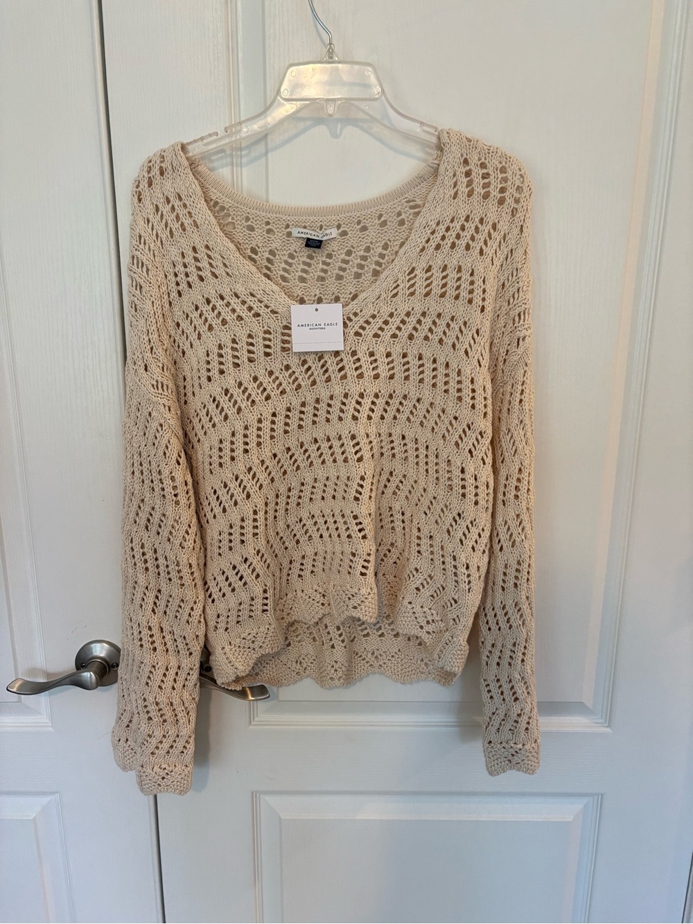 American Eagle Outfitters Open-Weave V-Neck Sweater in Beige